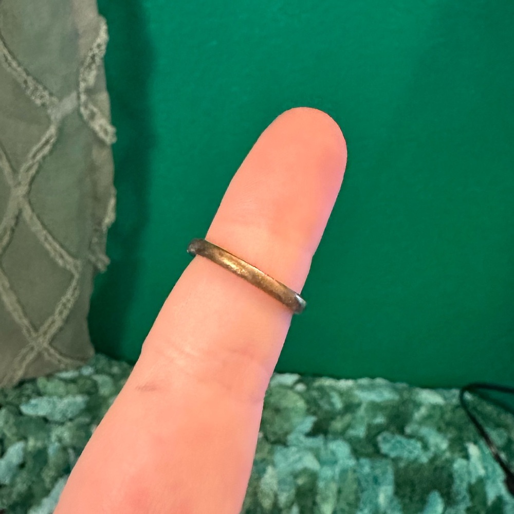 Cross Ring - Picture 2 of 2